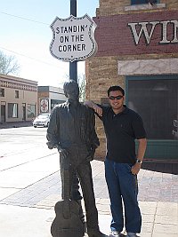 USA - Winslow AZ - Standin' on the Corner Statue & Johari (25 Apr 2009)